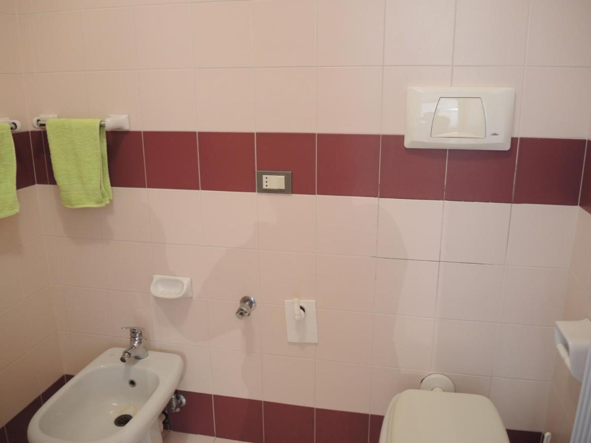 Residence Delle Terme 比比翁 外观 照片